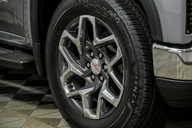 New 2026 GMC Sierra 1500 SLT image 3