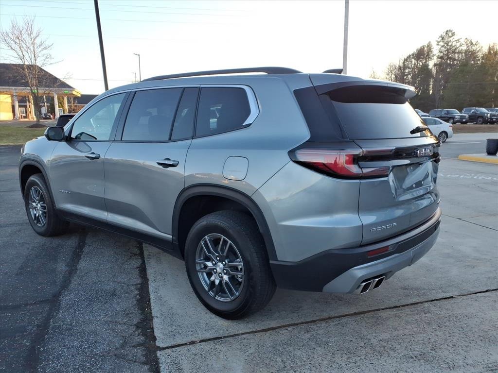Used 2025 GMC Acadia Elevation image 3
