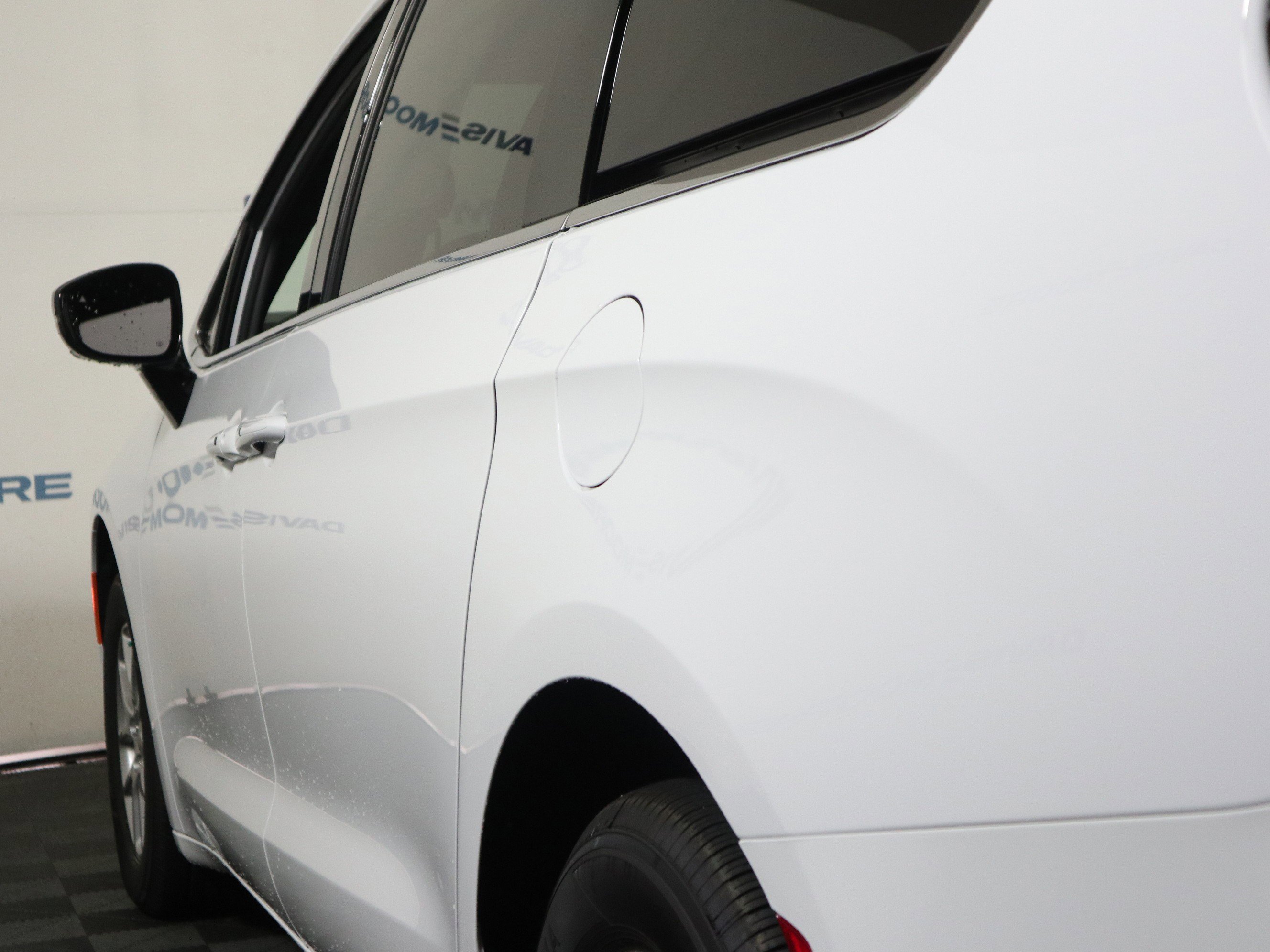 New 2026 Chrysler Pacifica Select image 10