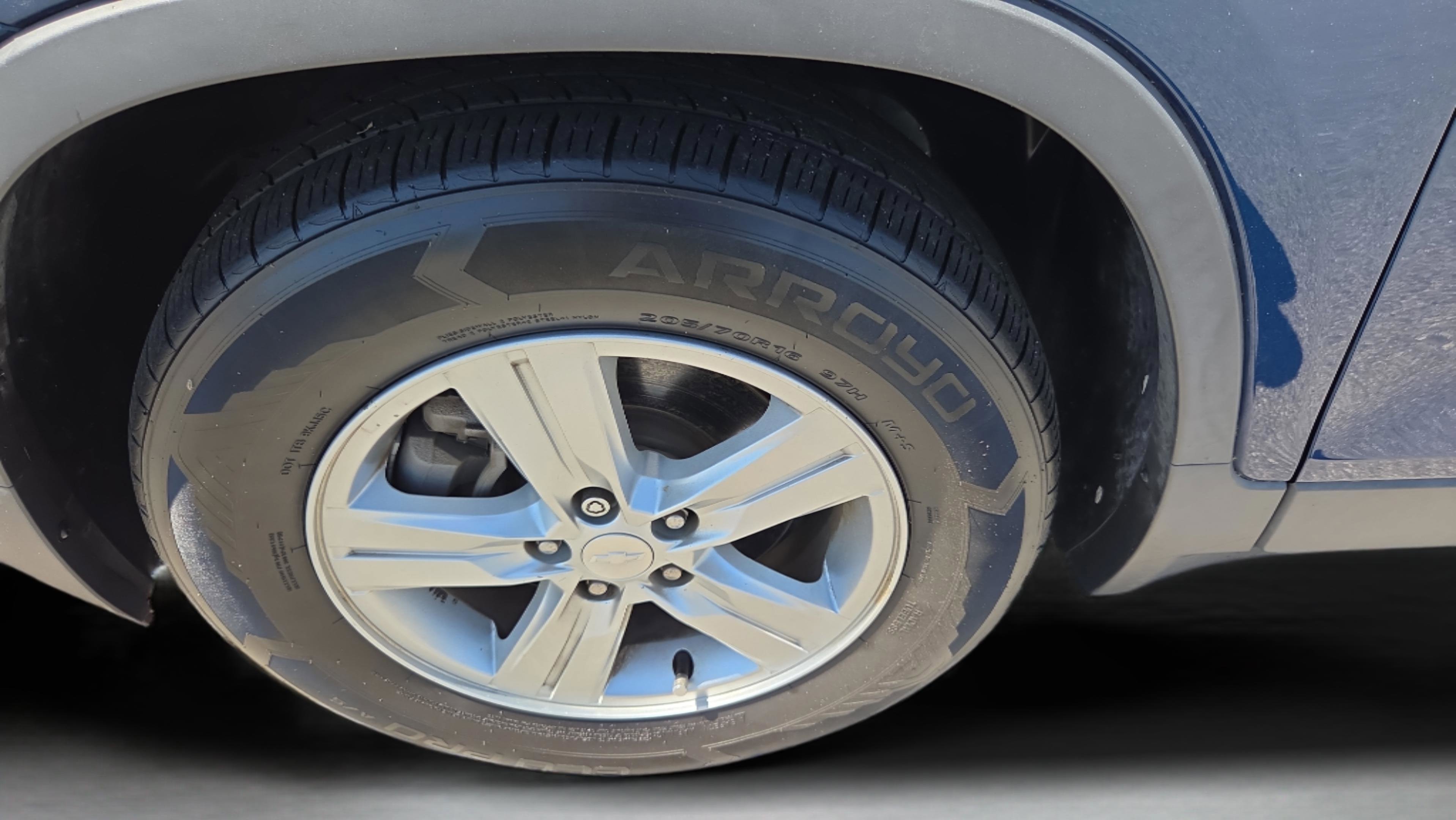 Used 2019 Chevrolet Trax LT w/ LT Convenience Package image 9