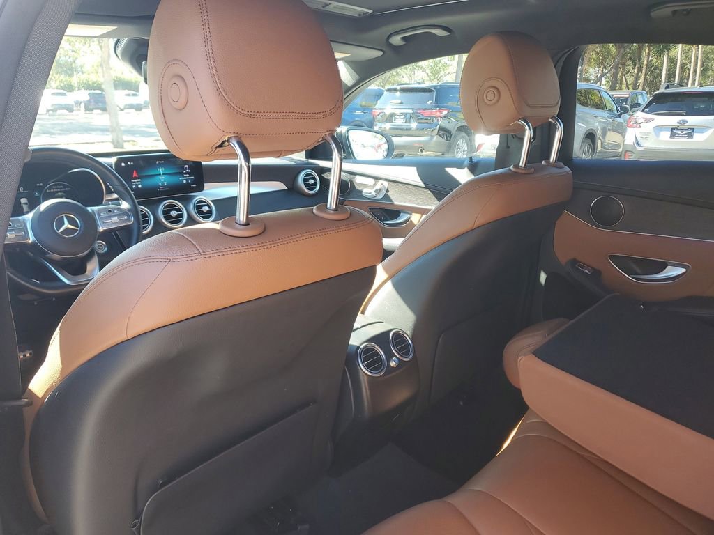 Used 2022 Mercedes-Benz GLC 300 4MATIC Coupe image 17