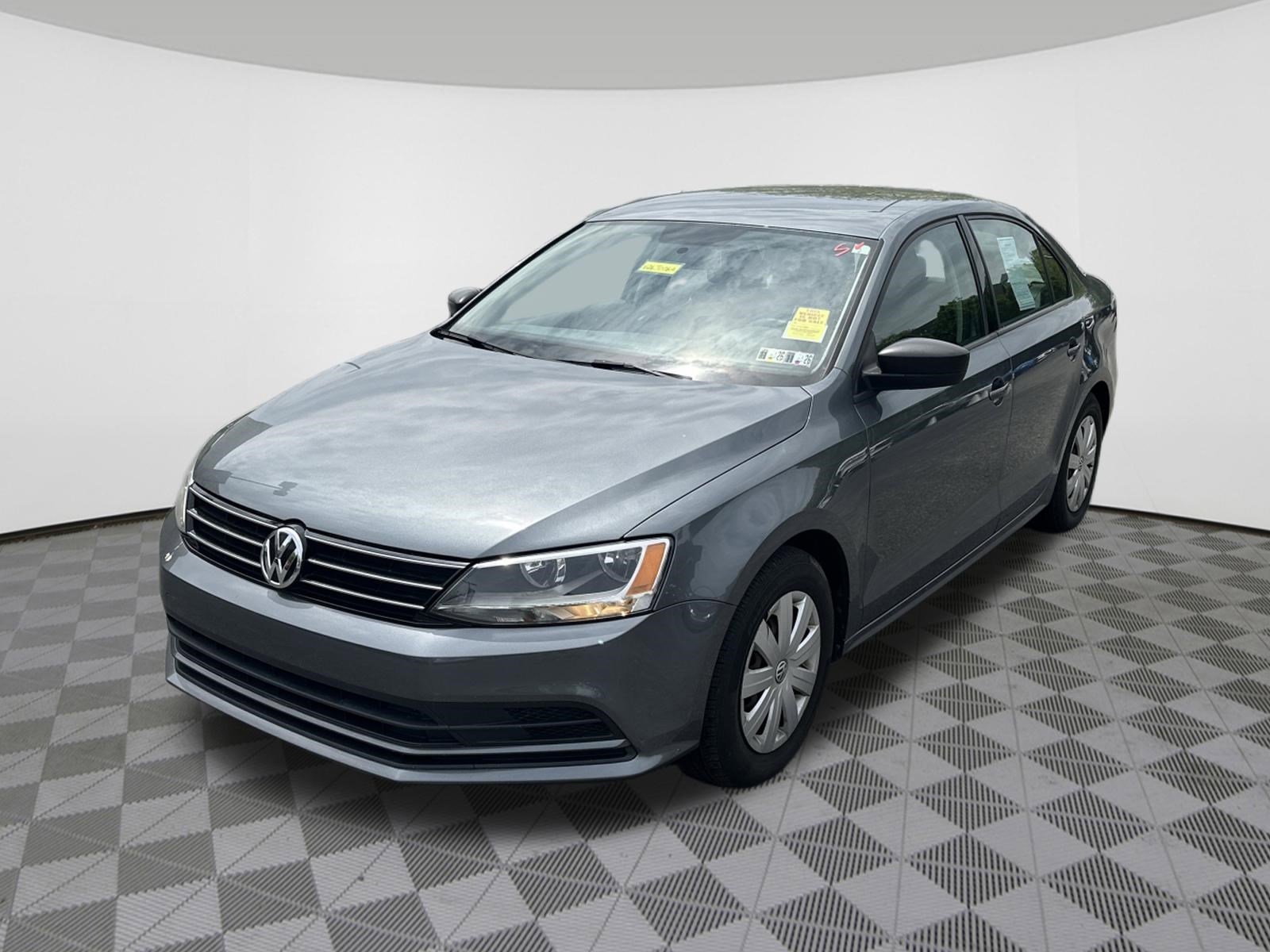 Used 2016 Volkswagen Jetta S FWD image 2