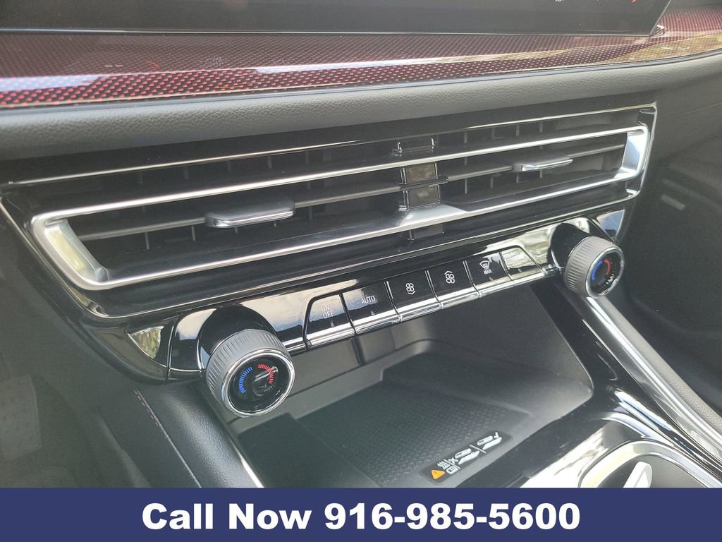 New 2025 Chevrolet Traverse Z71 w/ Enhanced Driving Package image 15