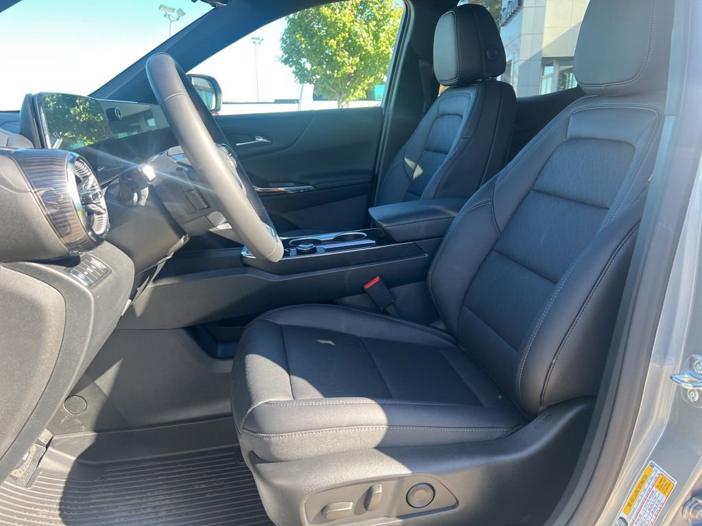 New 2026 Chevrolet Equinox LT w/ Convenience Package II image 19