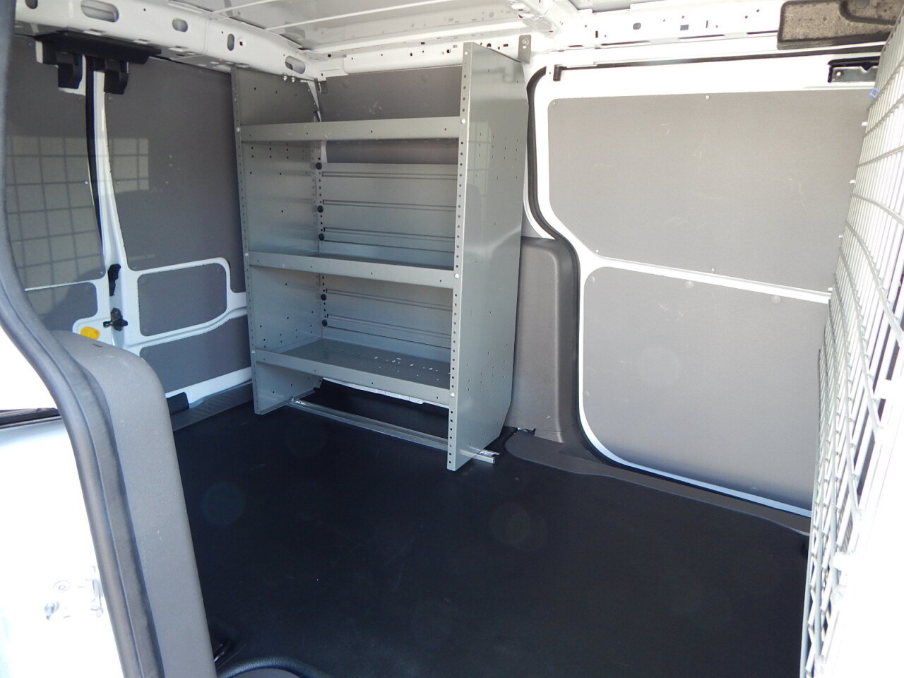 Used 2023 Ford Transit Connect XL FWD image 4
