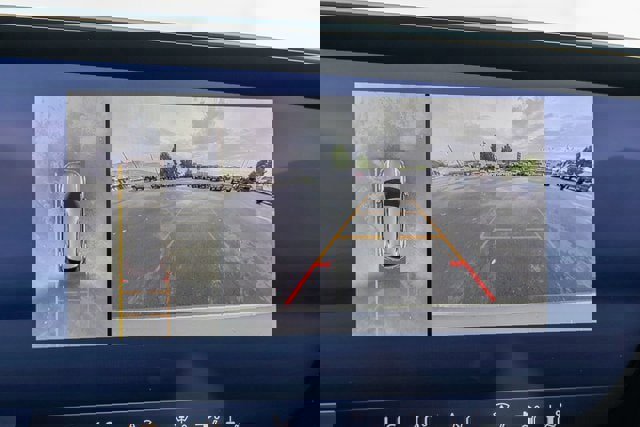 Certified 2025 Buick Envision Sport Touring image 9