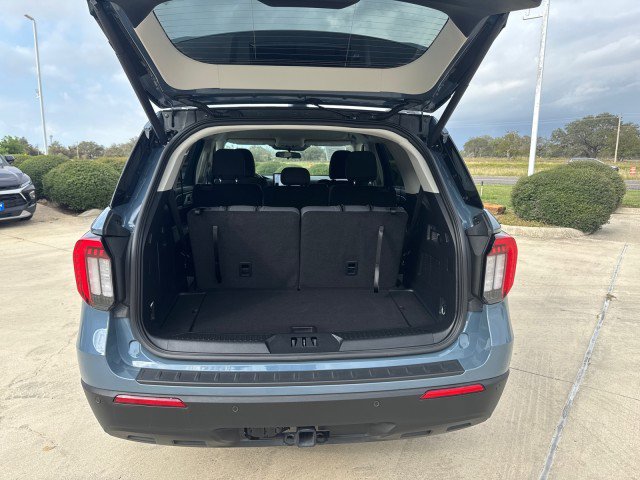 Used 2025 Ford Explorer Active image 13