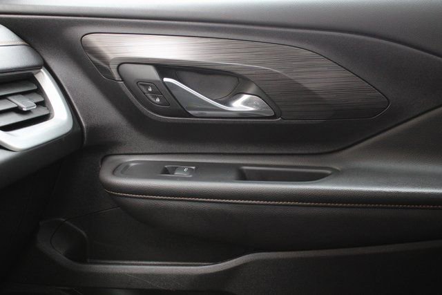 Used 2019 GMC Terrain SLT w/ Preferred Package image 22