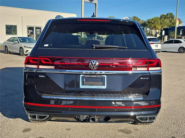 Used 2024 Volkswagen Atlas SEL Premium R-Line image 5