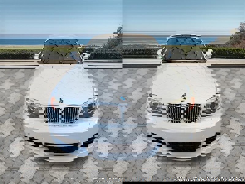 Used 2013 BMW 135i Convertible image 3