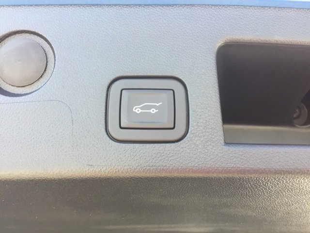 New 2025 Chevrolet Equinox ACTIV w/ Safety and Technology Package image 23