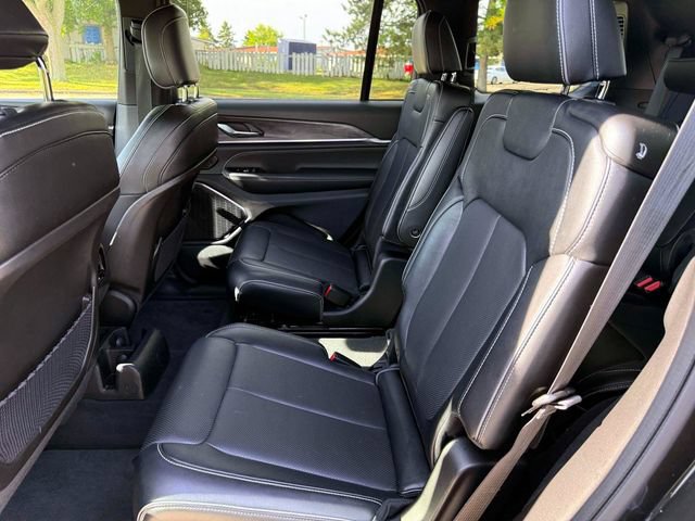 Used 2023 Jeep Grand Cherokee L Overland AWD/4WD image 13