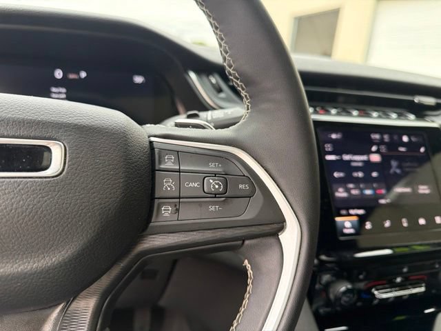 Used 2024 Jeep Grand Cherokee L Altitude AWD/4WD image 33