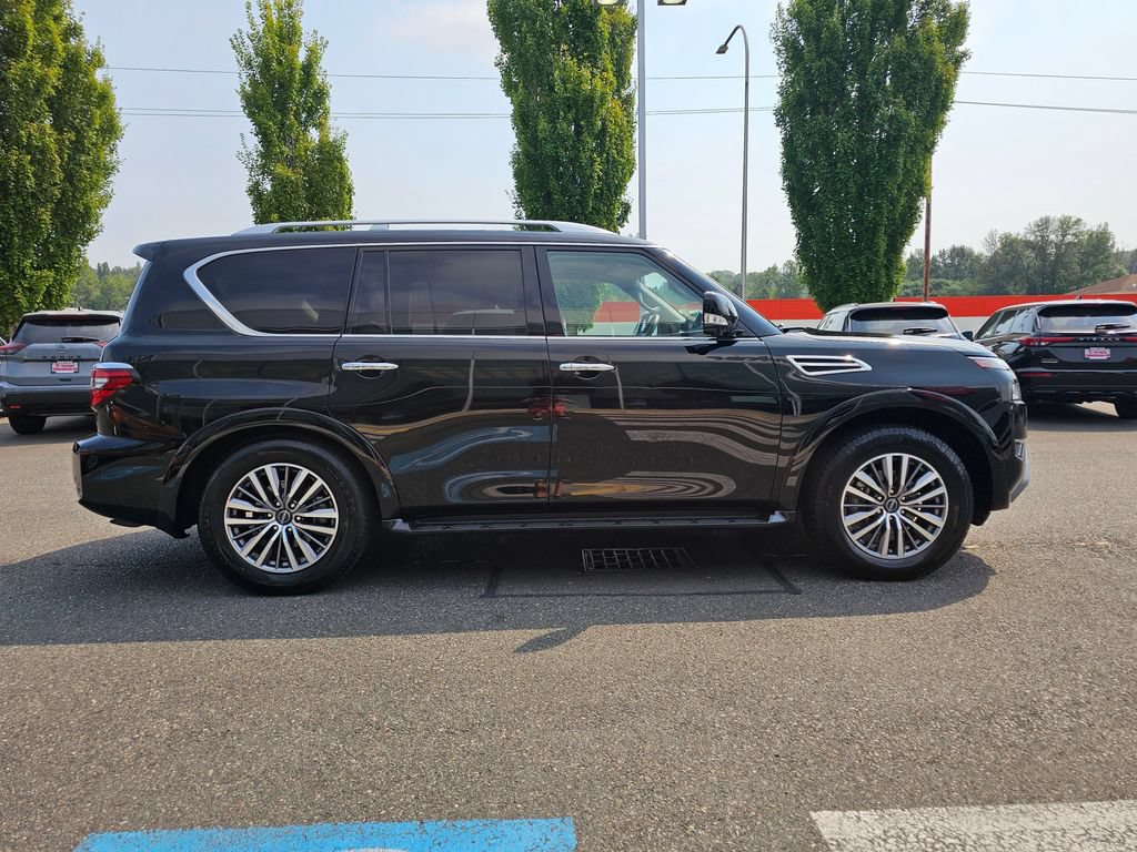 Used 2024 Nissan Armada SL w/ Captain's Chairs Package AWD/4WD image 4