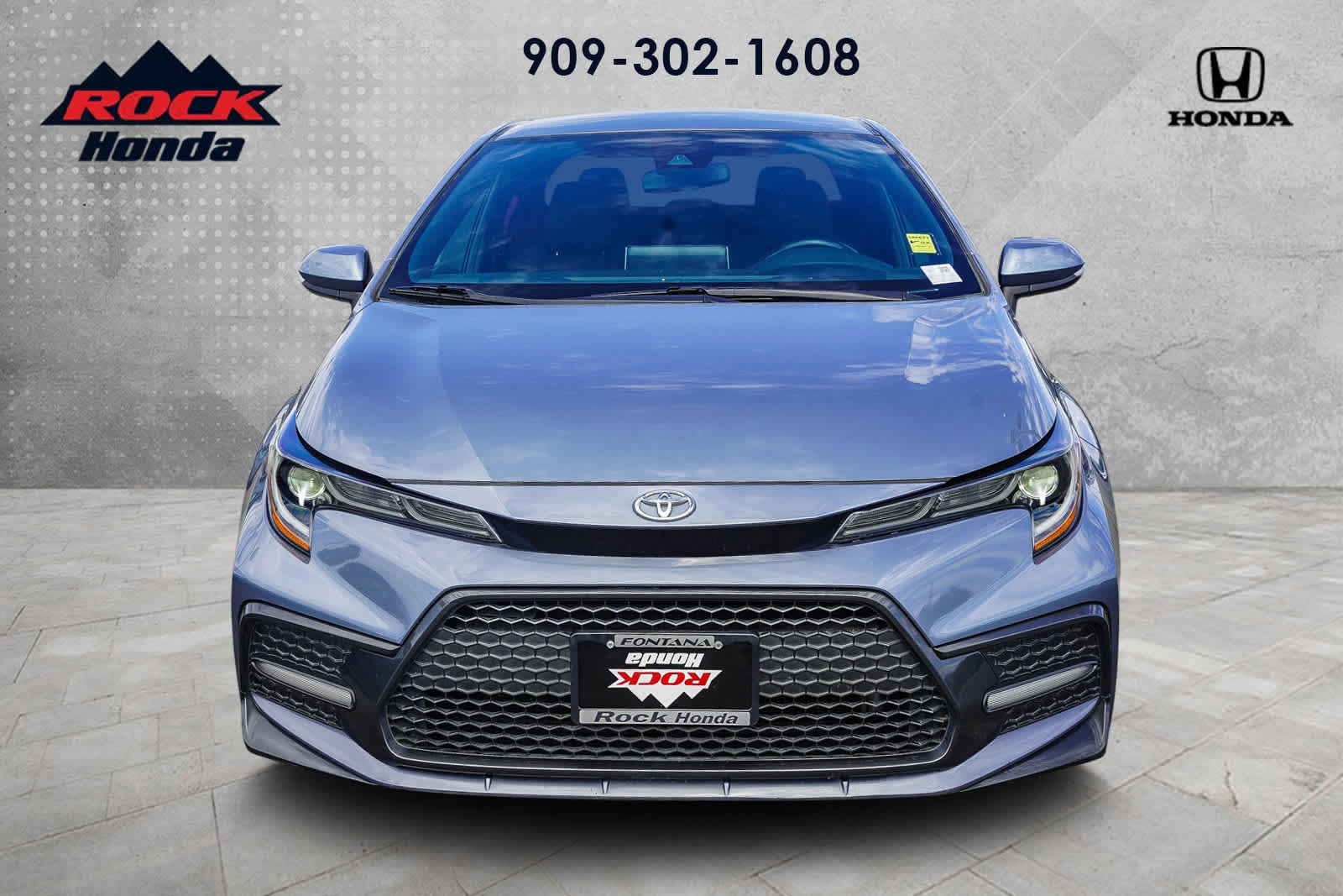 Used 2020 Toyota Corolla SE image 2