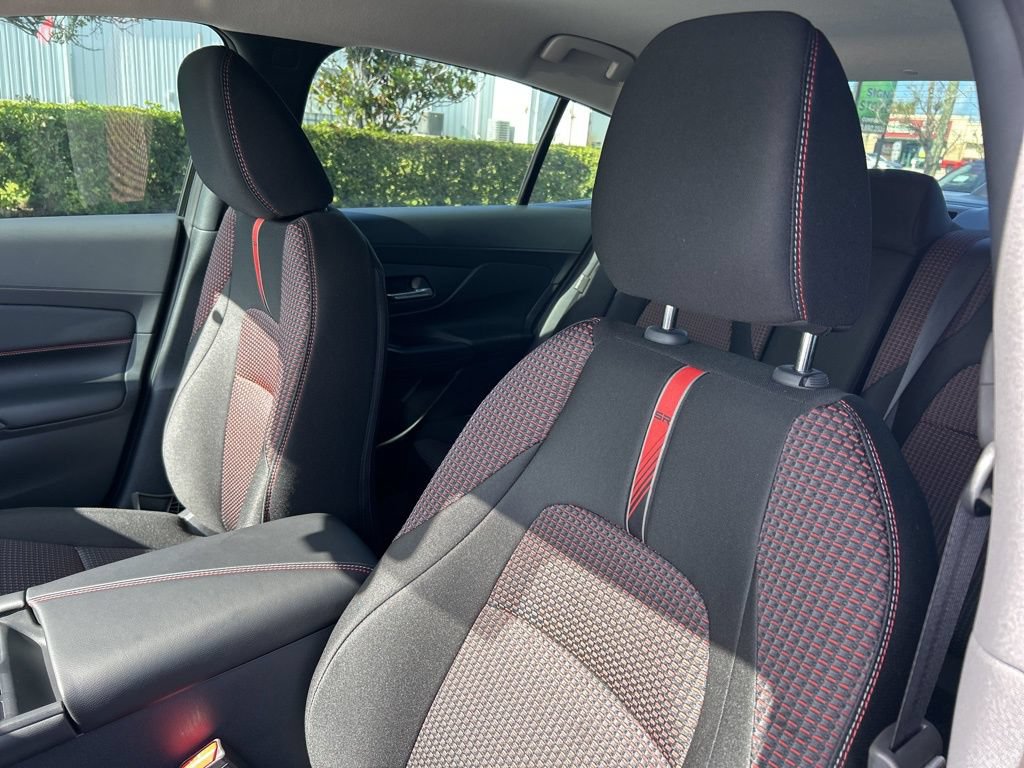 New 2026 Nissan Sentra SR w/ Floor Mat Package FWD image 19