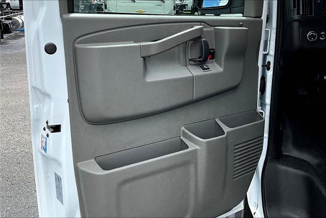 New 2025 Chevrolet Express 2500 Extended w/ Driver Convenience Package RWD image 15