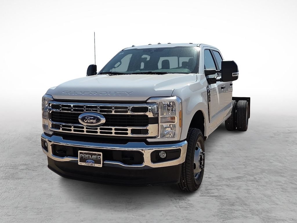 New 2026 Ford F350 XL w/ XL Chrome Package AWD/4WD image 4