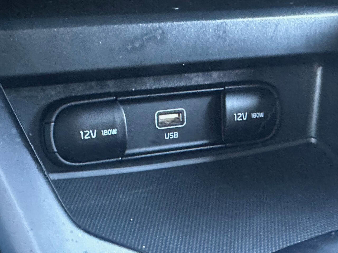 Used 2024 Kia Soul LX w/ Option Group 015 image 17