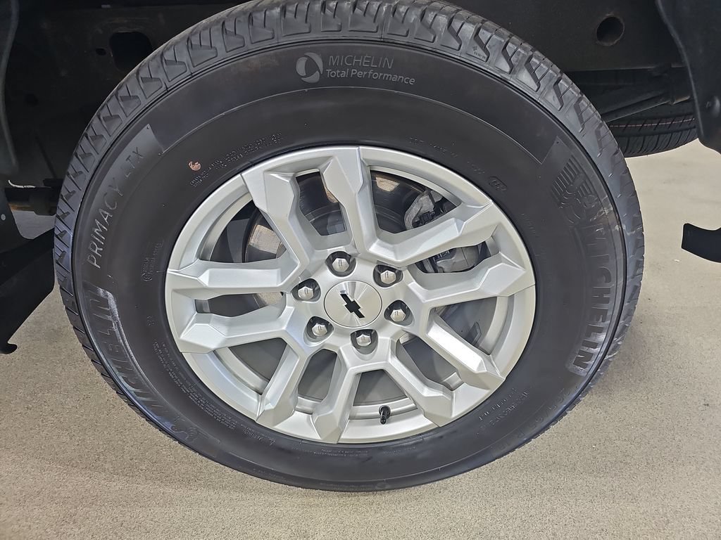 Certified 2024 Chevrolet Silverado 1500 RST AWD/4WD image 38