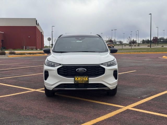 Used 2024 Ford Escape ST-Line w/ Tech Pack #1 AWD/4WD image 37
