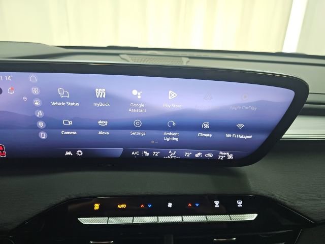 Used 2025 Buick Enclave Preferred image 2