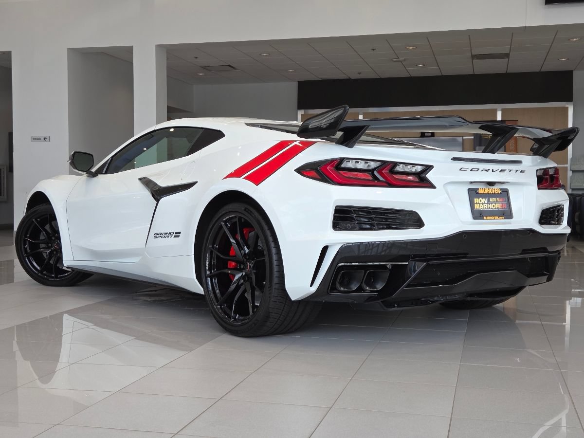 New 2027 Chevrolet Corvette Grand Sport w/ Grand Sport Launch Edition RWD image 21