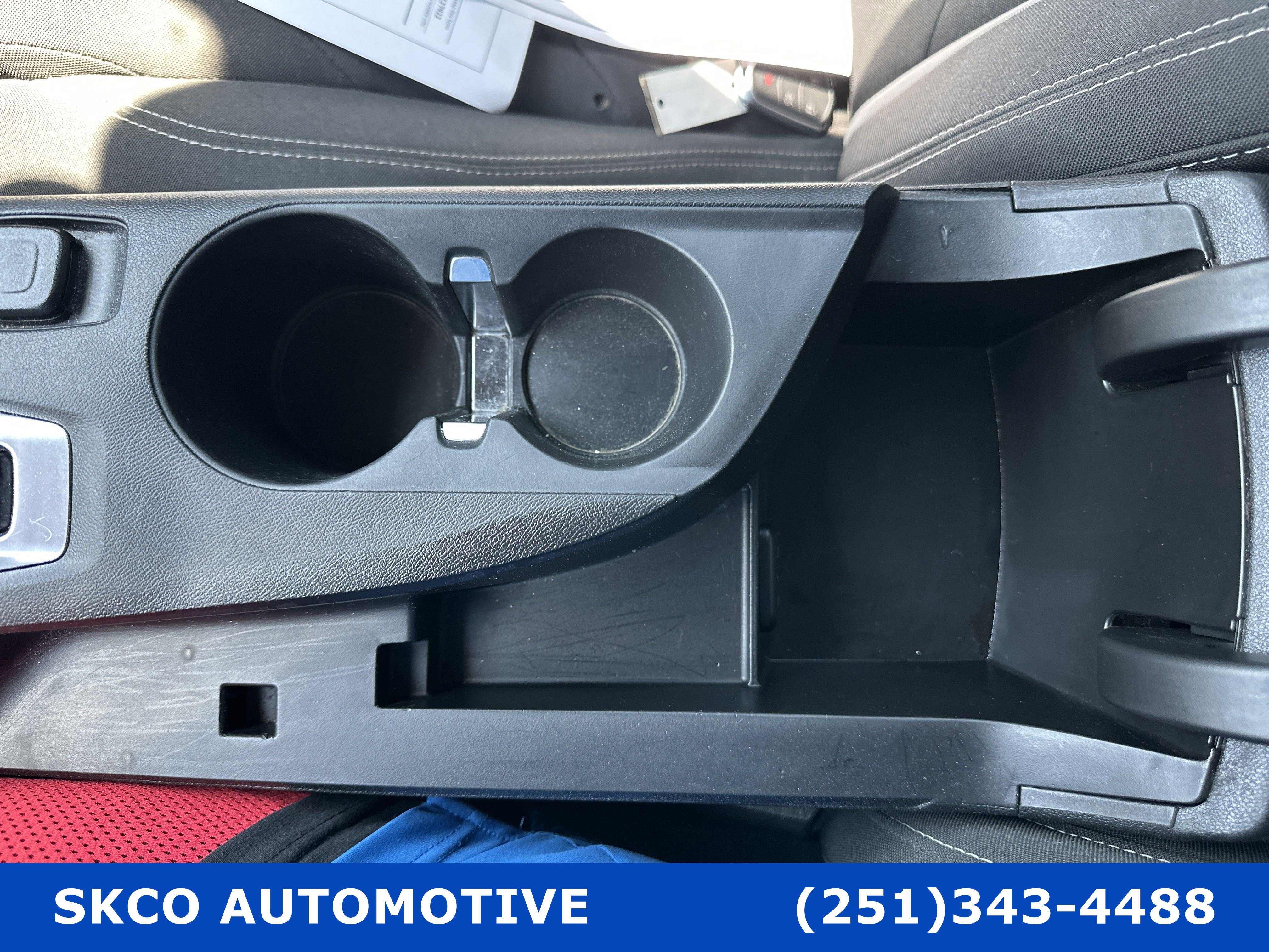 Used 2021 Chevrolet Camaro LT RWD image 25
