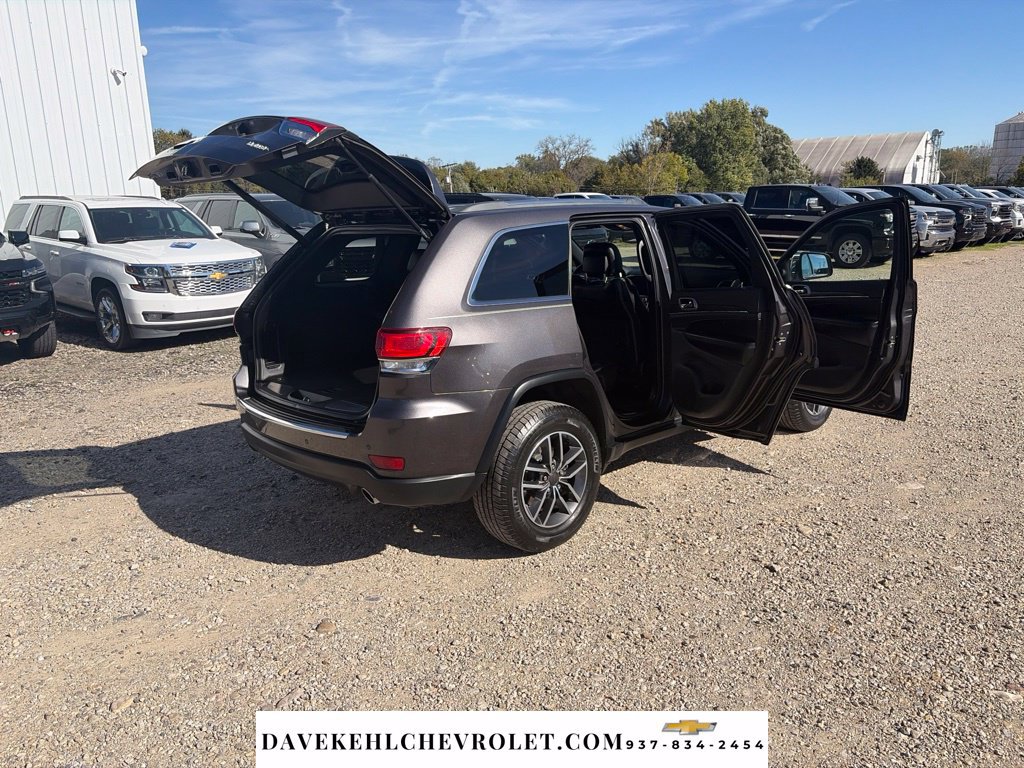 Used 2020 Jeep Grand Cherokee Limited AWD/4WD image 30