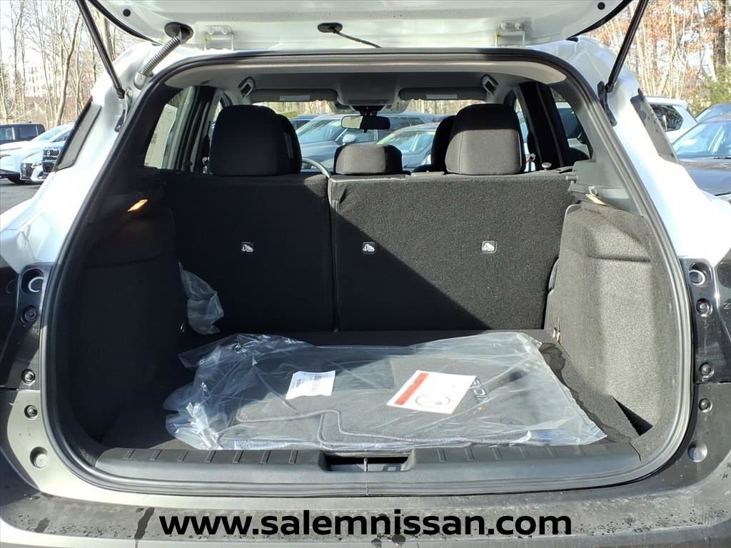 New 2026 Nissan Kicks SV w/ Cold Weather Package image 6