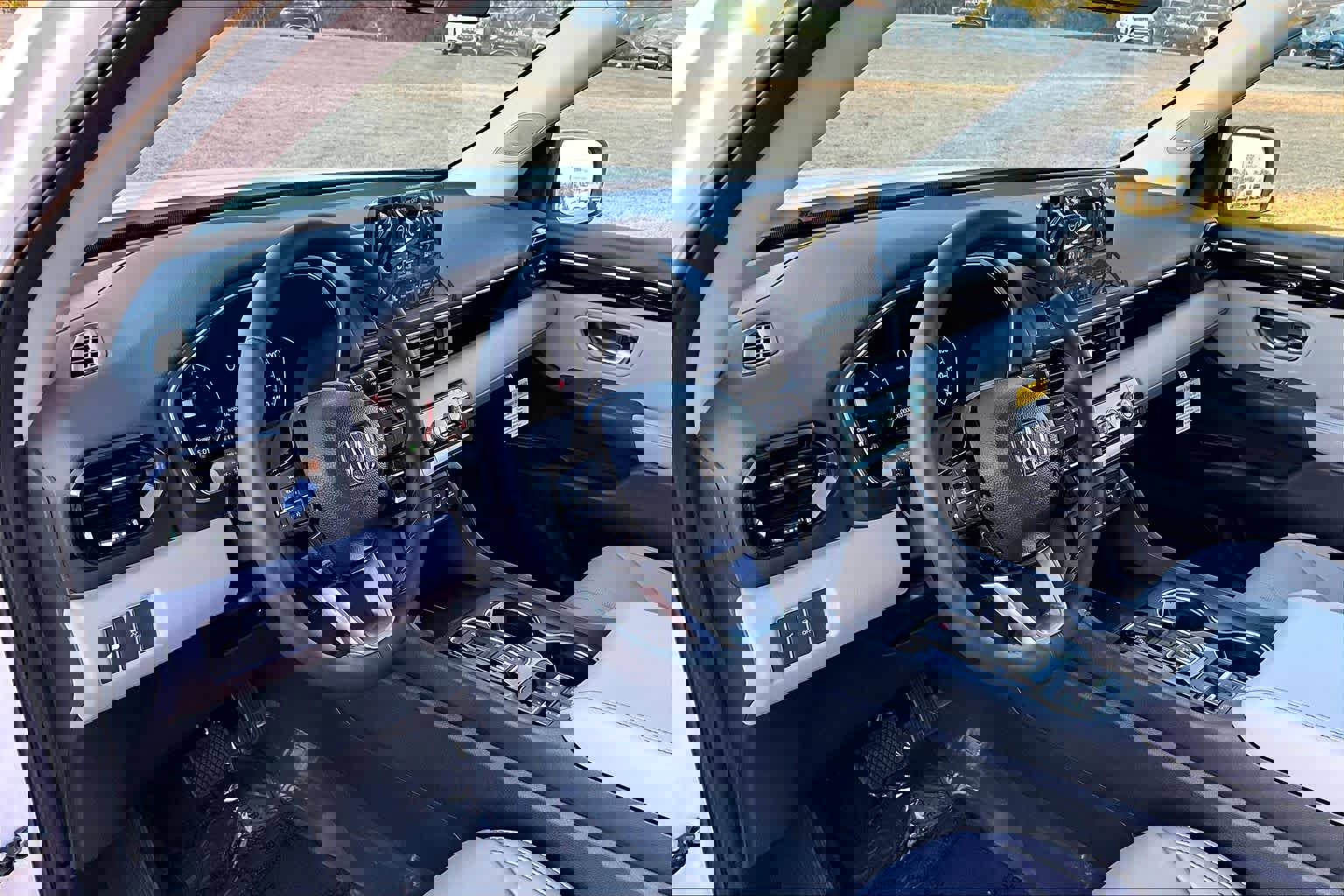 New 2025 Honda Pilot Touring image 10