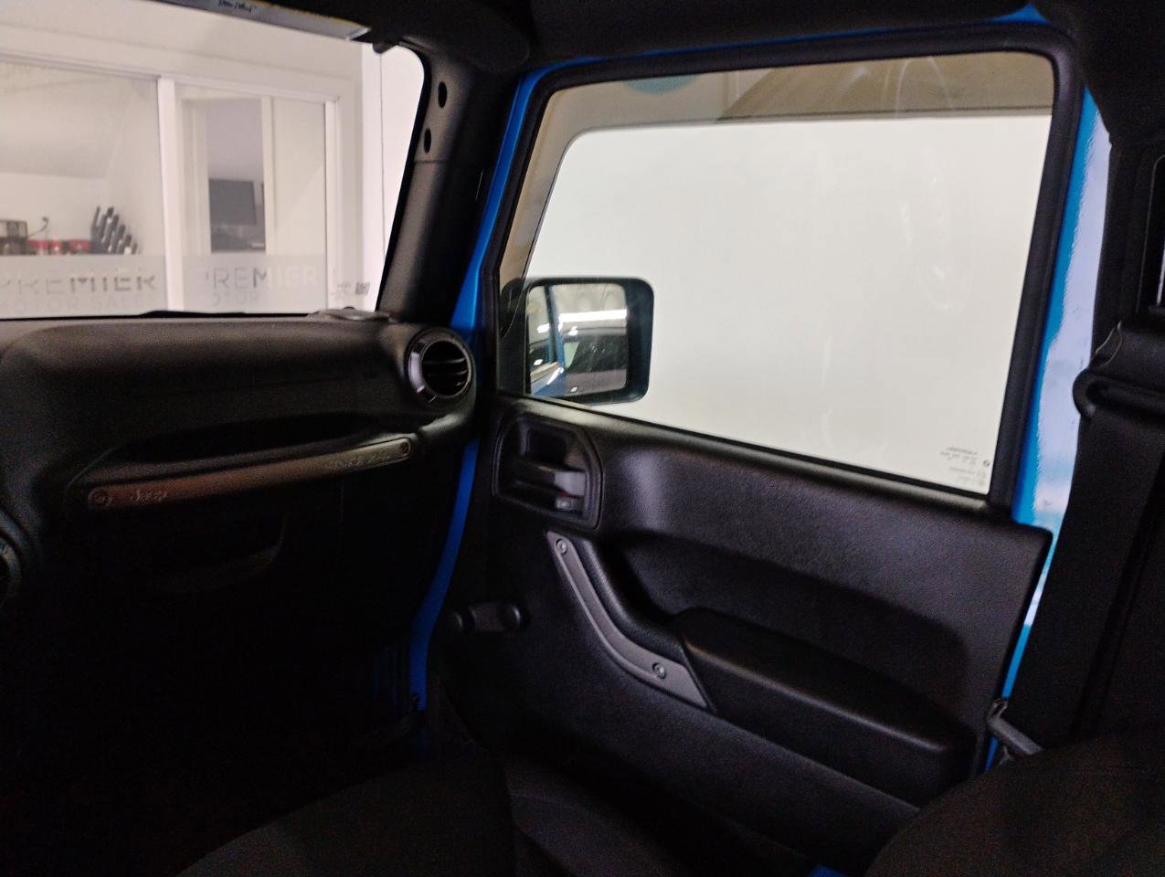 Used 2015 Jeep Wrangler Sport image 27