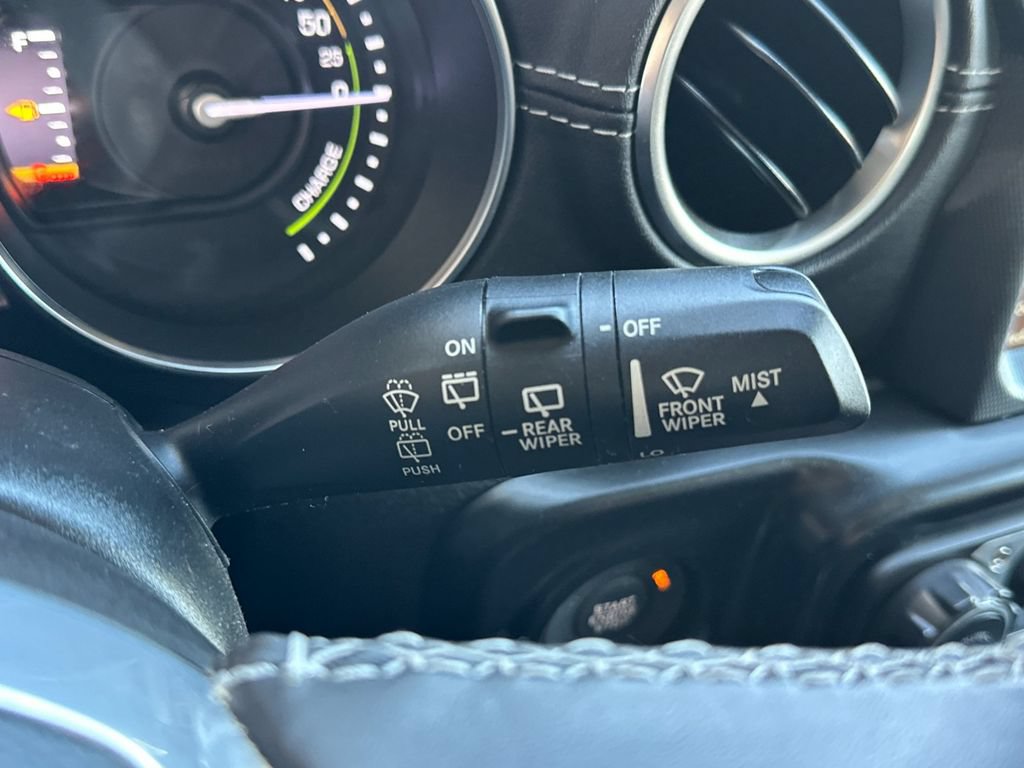 Used 2022 Jeep Wrangler Unlimited Sahara w/ Cold Weather Group AWD/4WD image 30