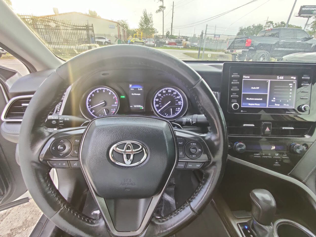 Used 2023 Toyota Camry SE w/ Convenience Package FWD image 11