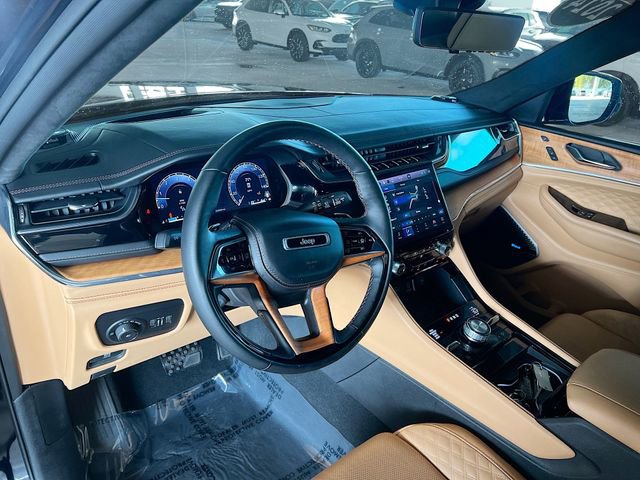 Used 2024 Jeep Grand Cherokee L Summit image 11