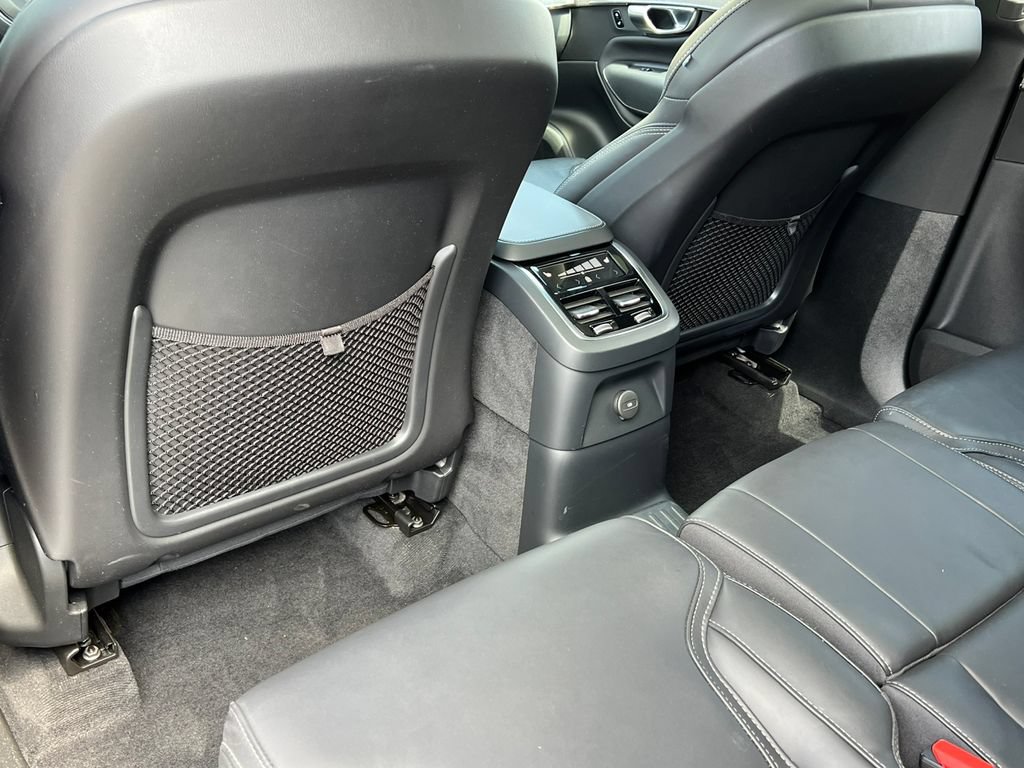Used 2023 Volvo XC90 T8 Ultimate AWD/4WD image 39