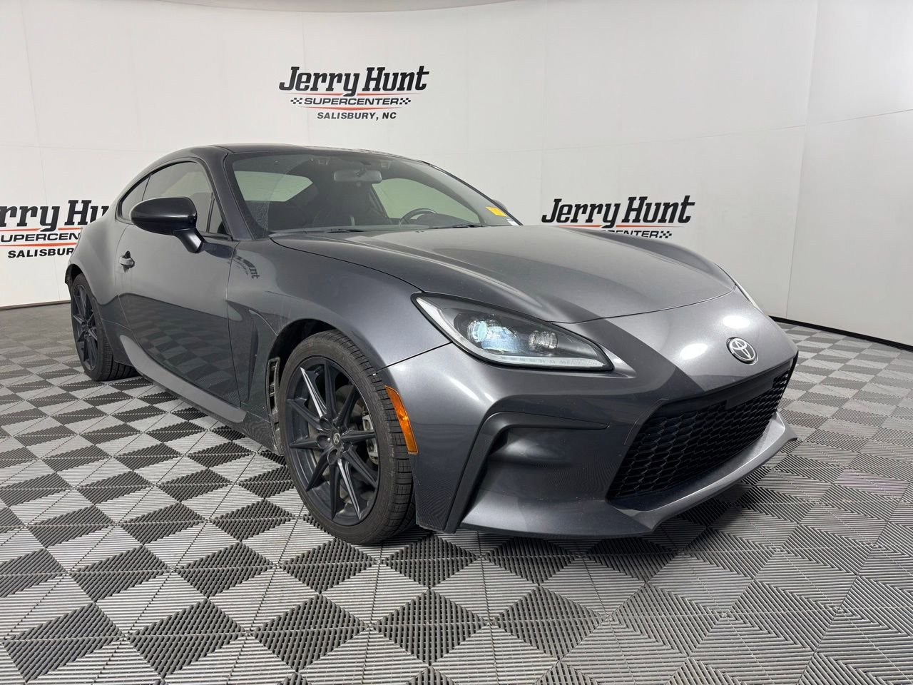 Used 2023 Toyota GR86 Premium RWD image 6