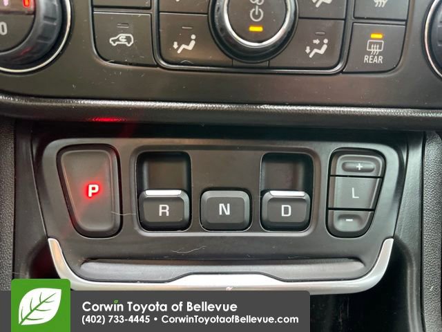 Used 2020 GMC Terrain SLE w/ Driver Convenience Package image 23