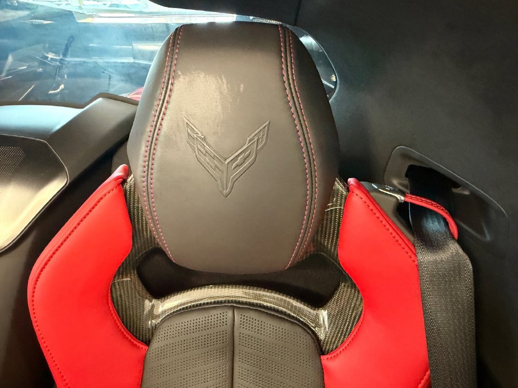 Used 2020 Chevrolet Corvette Stingray Premium Cpe w/ 3LT Preferred Equipment Group RWD image 21