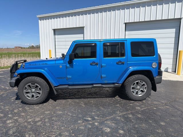 Used 2015 Jeep Wrangler Unlimited Rubicon w/ Connectivity Group AWD/4WD image 2