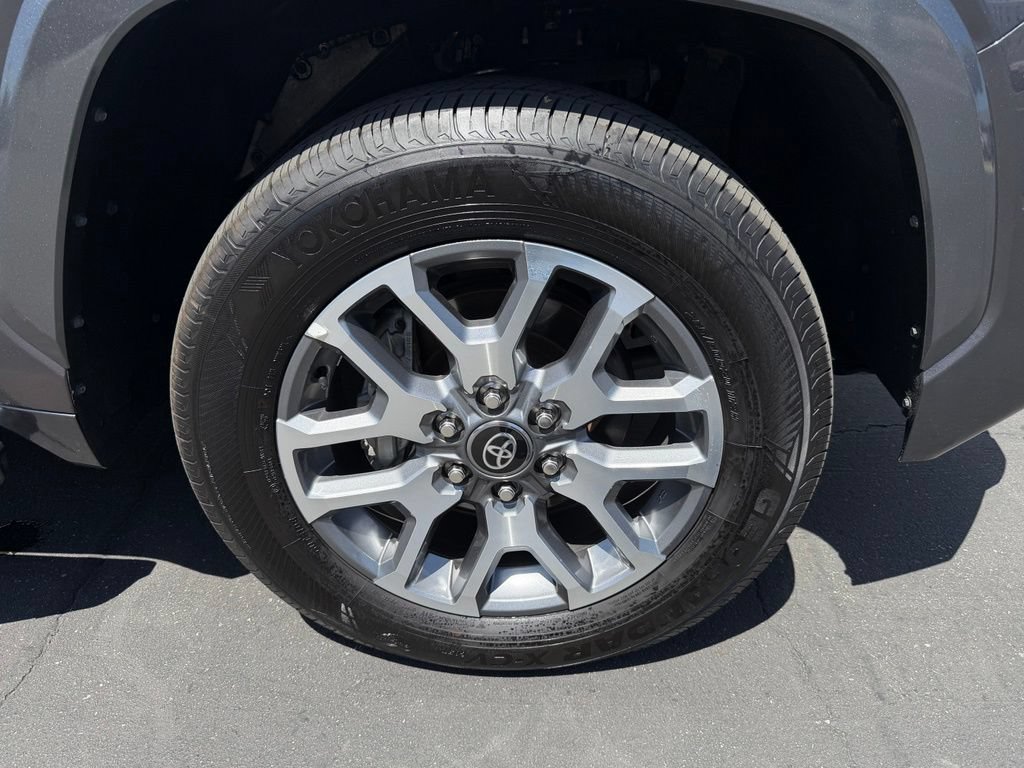 Used 2022 Toyota Tundra Limited RWD image 10