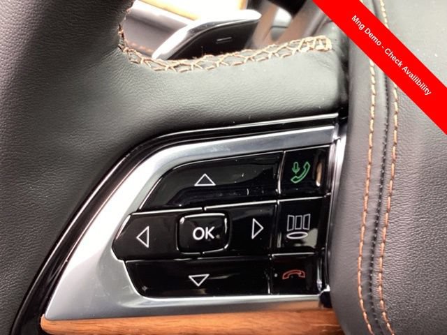 Used 2023 Jeep Grand Cherokee Summit AWD/4WD image 8