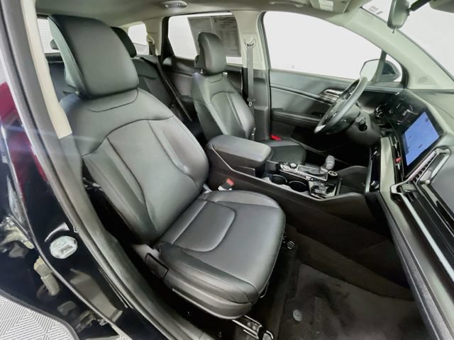 Used 2025 Kia Sportage EX w/ Premium Package FWD image 30