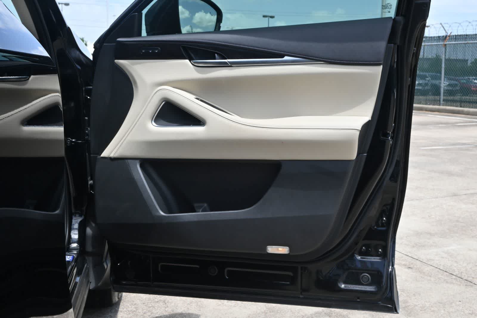 Used 2023 INFINITI QX60 Sensory w/ Vision Package AWD/4WD image 23
