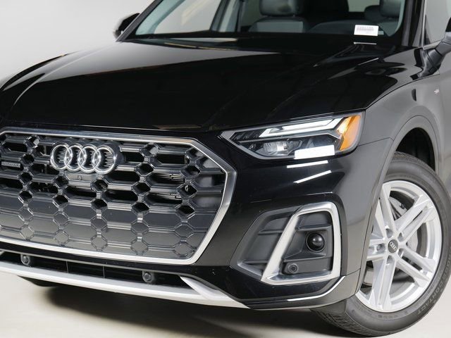 Used 2021 Audi Q5 e Premium Plus image 29