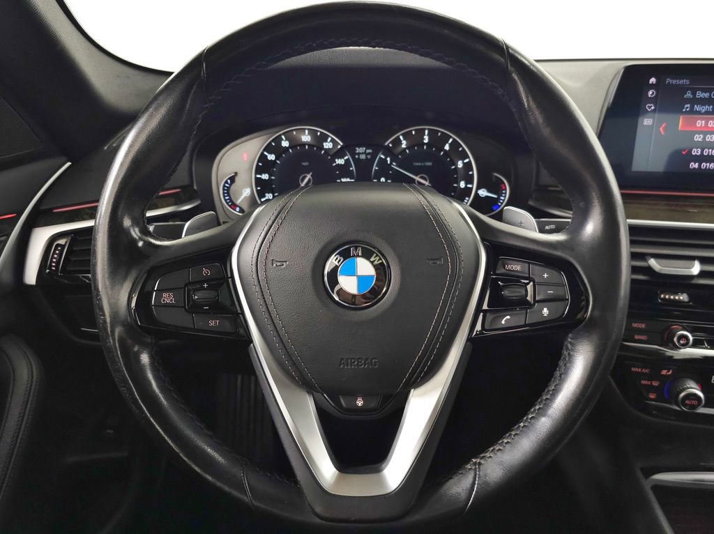 Used 2019 BMW 530i xDrive w/ Convenience Package AWD/4WD image 18