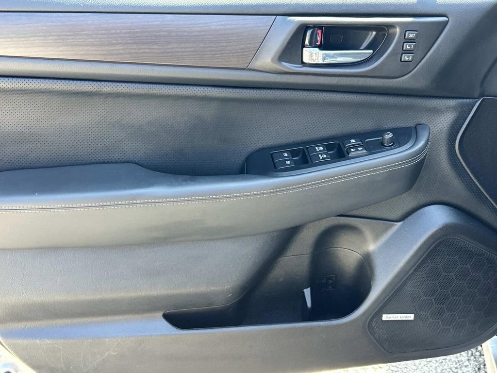 Used 2017 Subaru Legacy 2.5i Limited AWD/4WD image 17