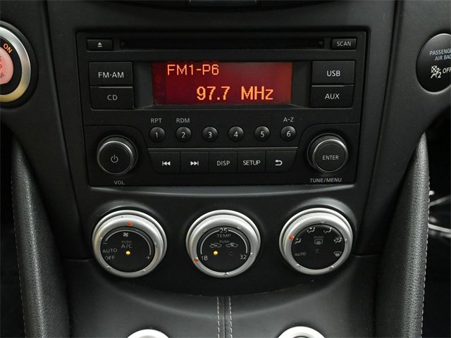 Used 2020 Nissan 370Z w/ Sport Package image 23