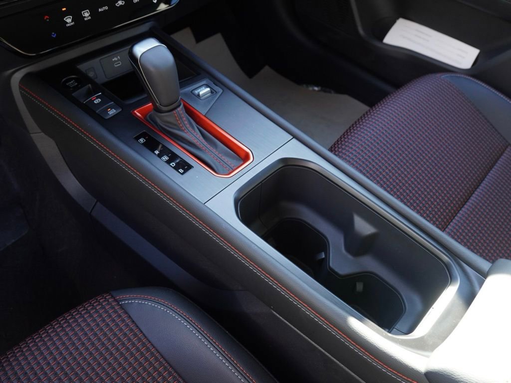 New 2026 Nissan Kicks SR image 17