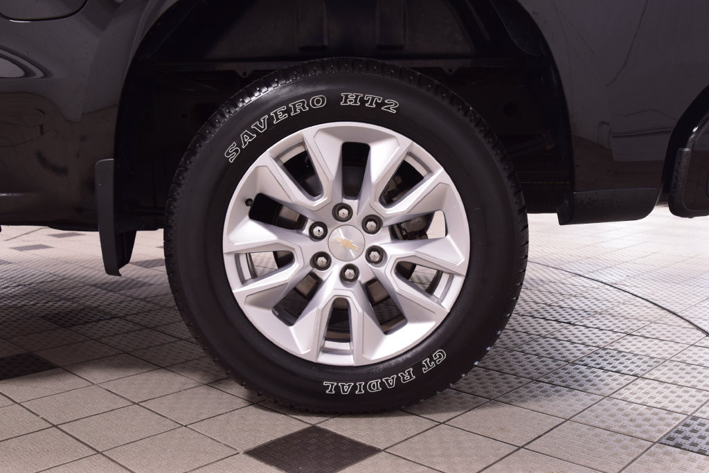 Used 2022 Chevrolet Silverado 1500 Custom AWD/4WD image 26